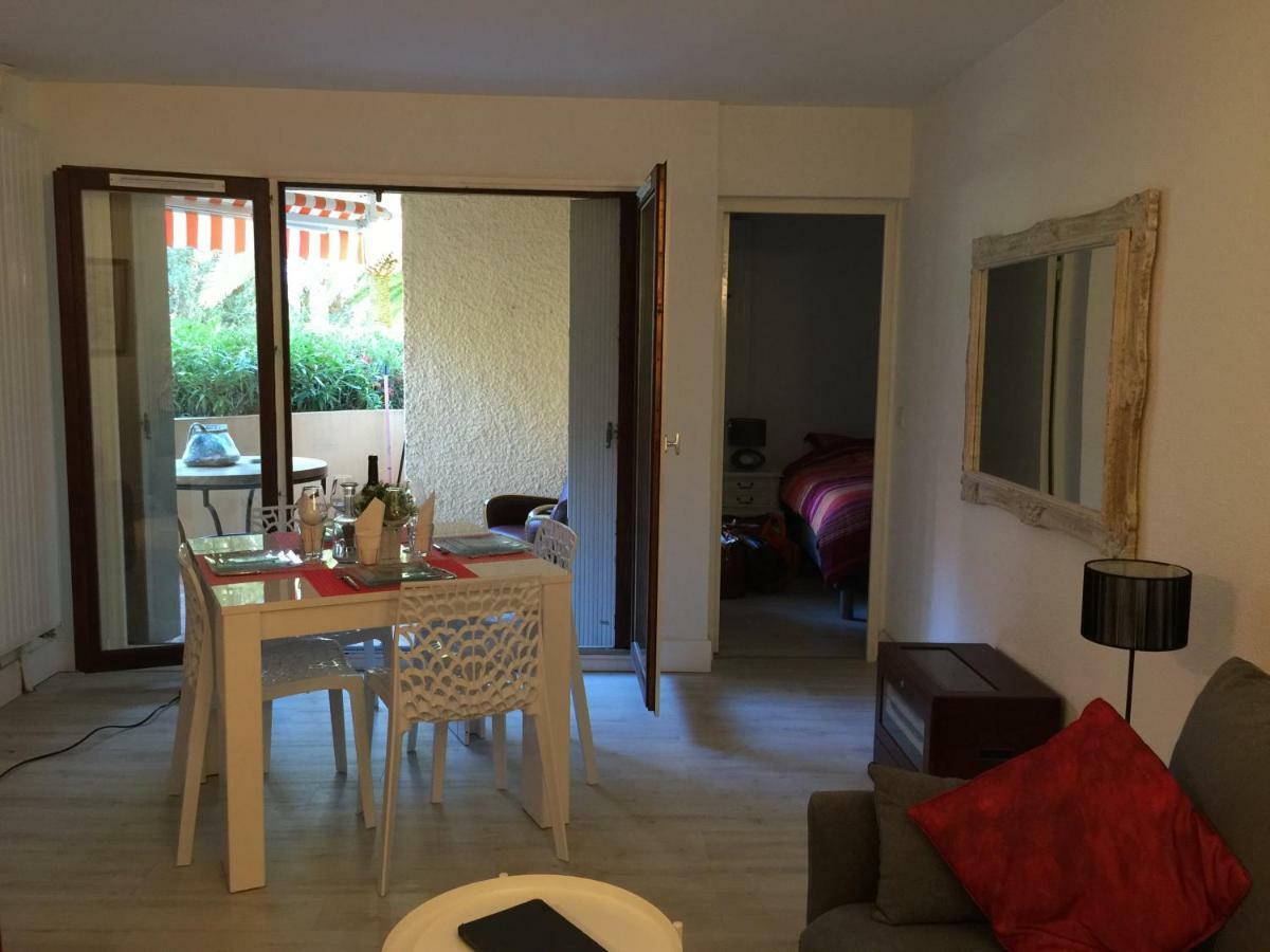 Les Orangers Appartement Saint-Raphaël Buitenkant foto